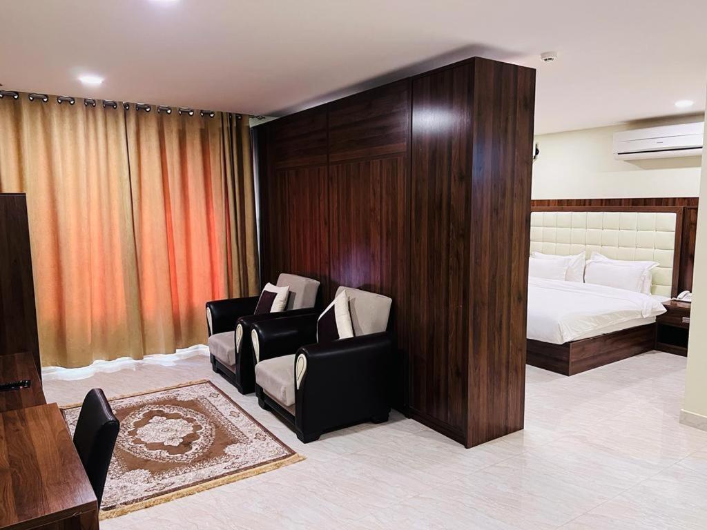 Golden Crown Hotel Alseeb Muscat Ngoại thất bức ảnh